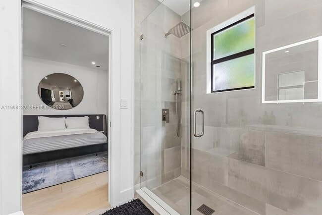 Building Photo - 445 NE 76th St