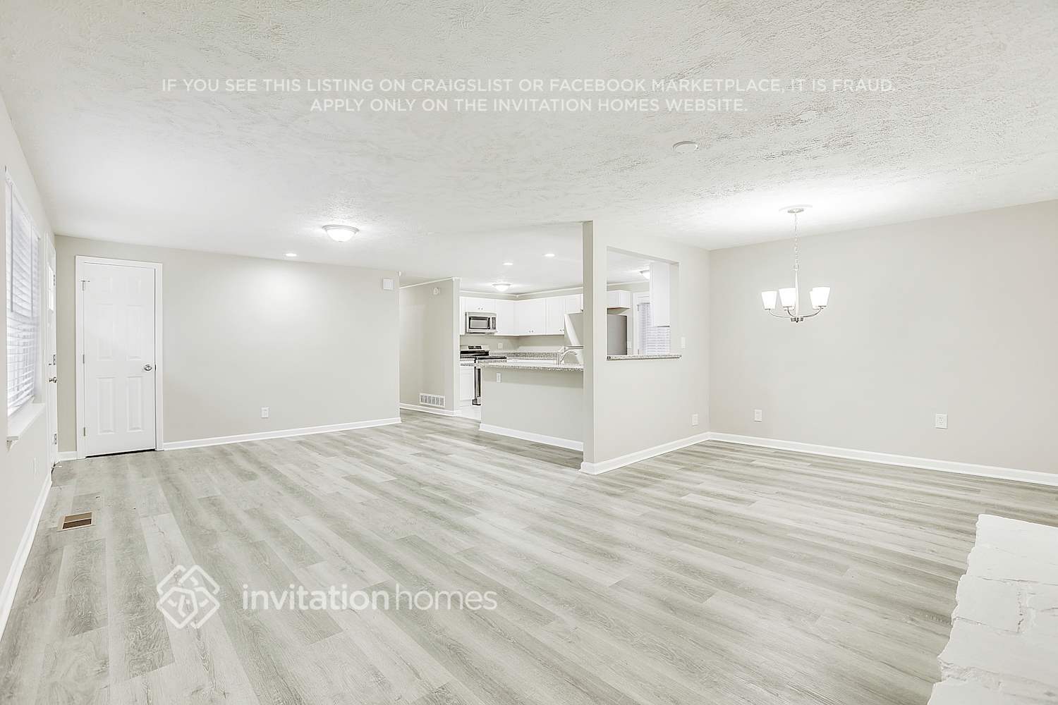 Building Photo - 4930 Springbrook Dr