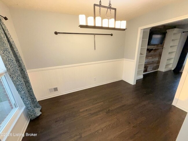 Building Photo - 600 Willow Brook Rd