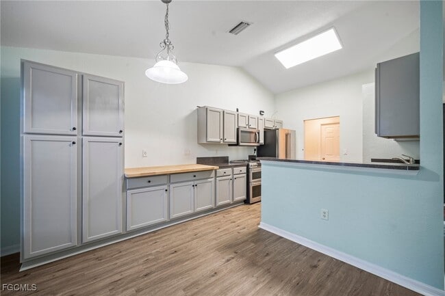 Building Photo - 2006 Polar Ave