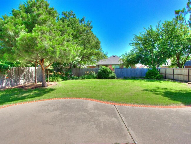 Building Photo - 3921 Brownwood Ln