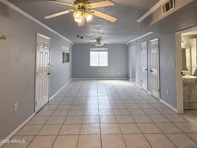 Building Photo - 14015 N 61st Ave