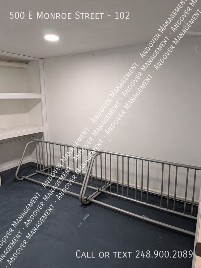 Building Photo - 500 E Monroe St