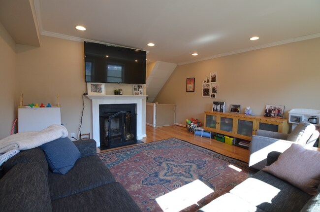 Building Photo - 811 N 29th St