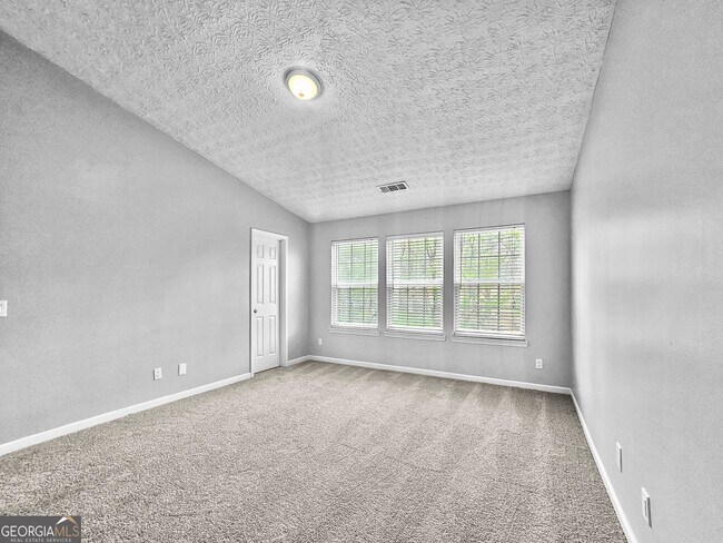 Building Photo - 1236 Liriope Ln SE