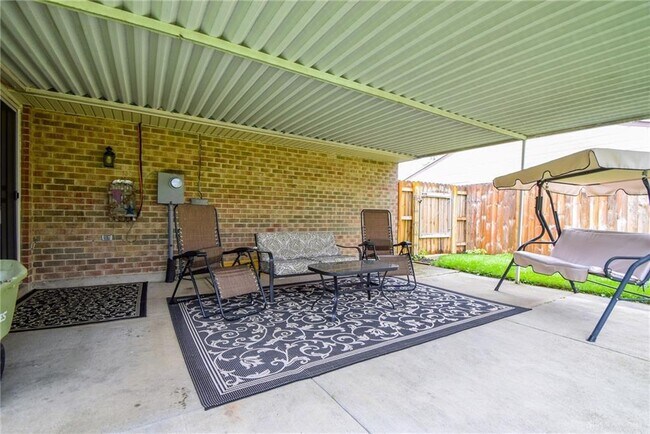 Building Photo - 4713 Taylorsville Rd