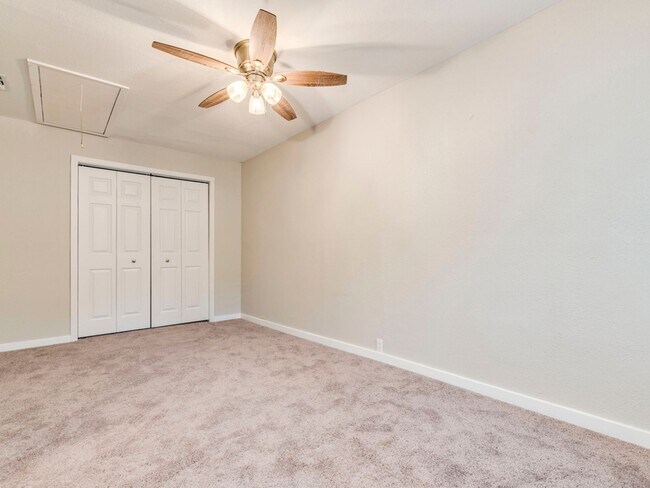 Building Photo - Fully Remodeled 4BR Home in East Austin – Modern Upgrades & Spacious Yard