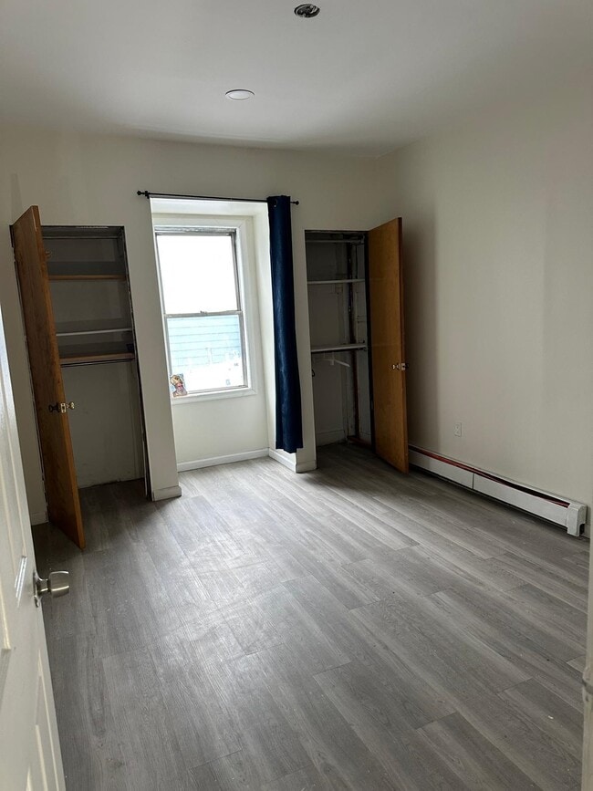 Building Photo - 129 Highland Ave