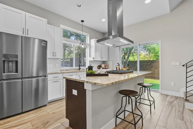 Building Photo - 5609 Tura Ln