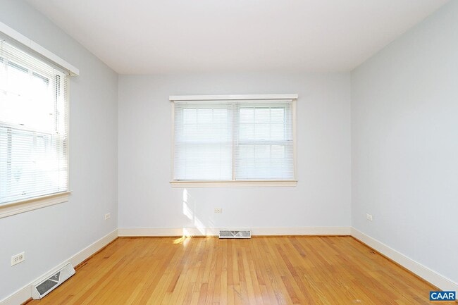 Building Photo - 236 Hartmans Mill Rd