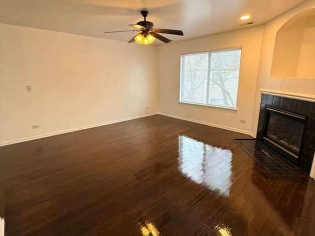 Building Photo - 345 Abington Woods Dr