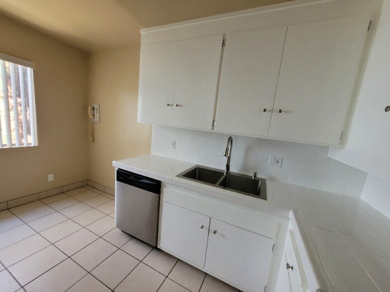 Building Photo - 1410 Venice Blvd.