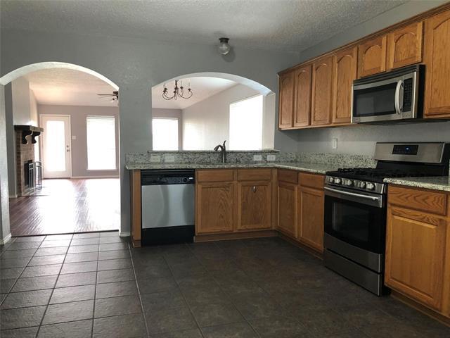 Building Photo - 1016 Chesterfield Dr