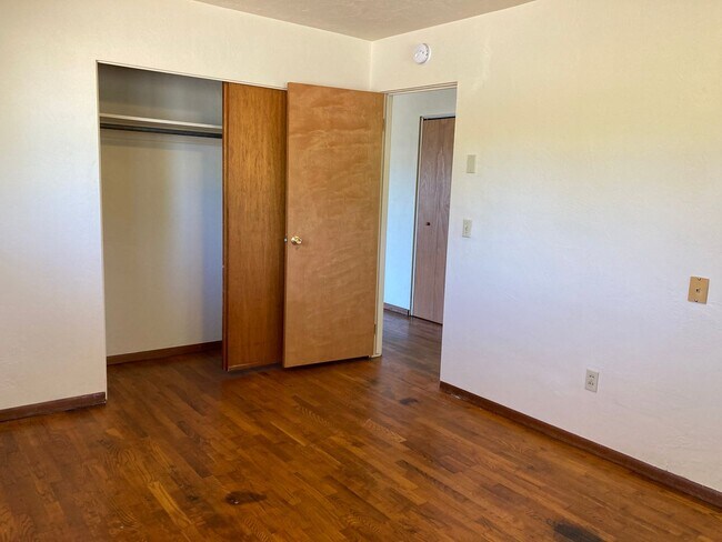 Building Photo - purvis03