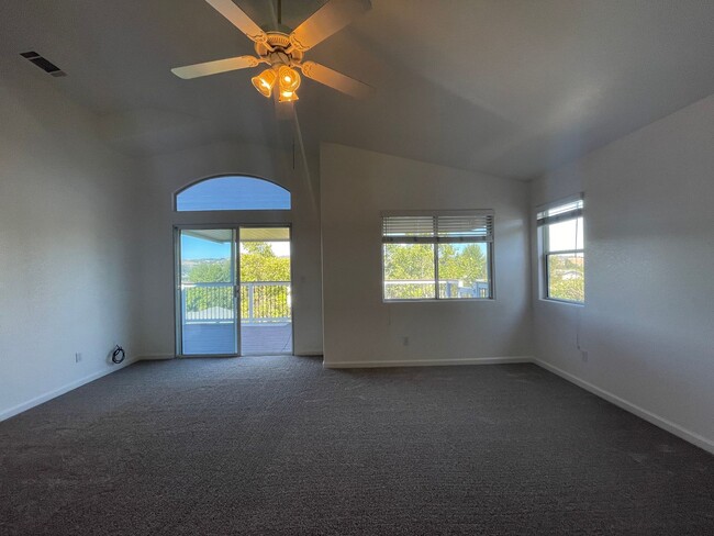 Building Photo - 1535 Via Arroyo