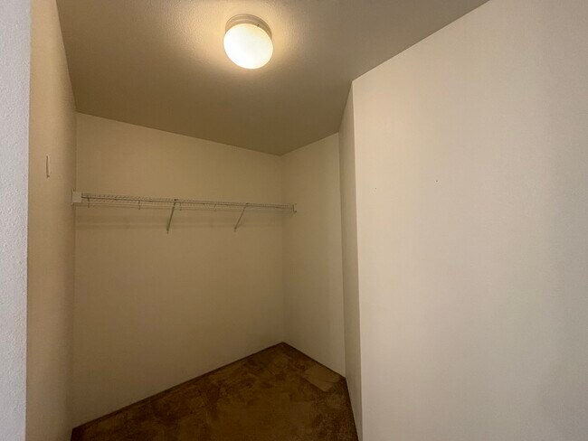 Building Photo - 91-574-574 Makalea St