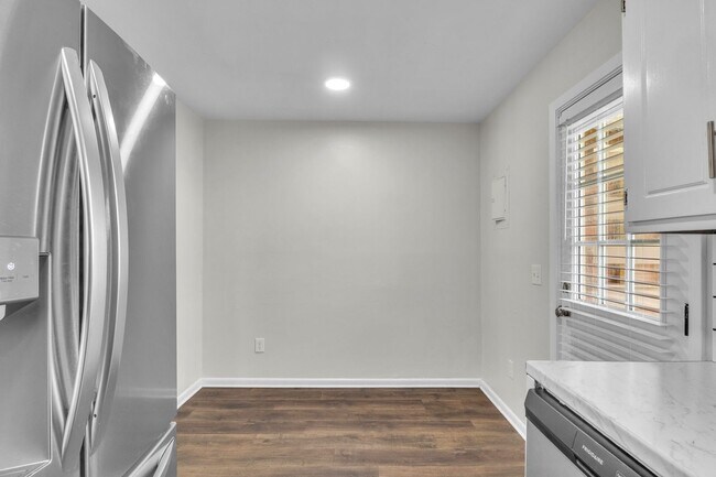 Building Photo - 108 Womack Rd