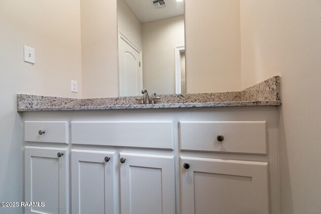 Building Photo - 108 Millie Park Dr