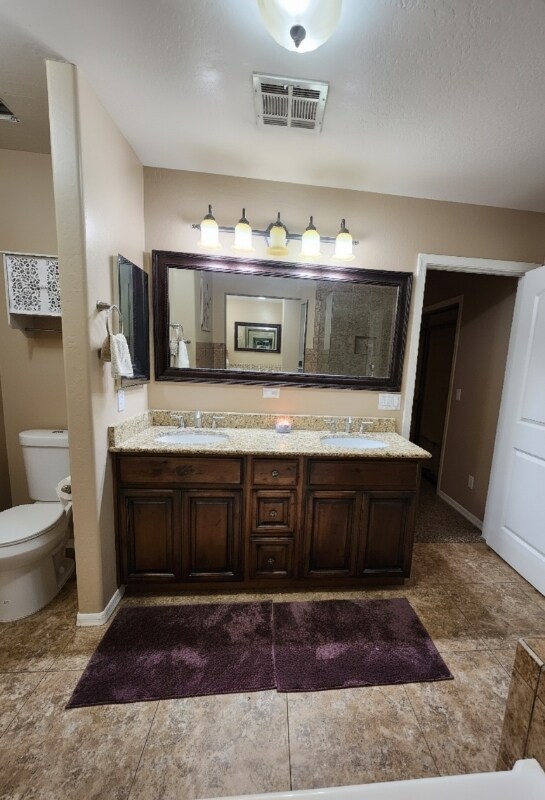 Building Photo - 12616 N 39th St