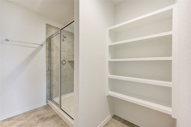 Building Photo - 7547 Cattle Walker Ct