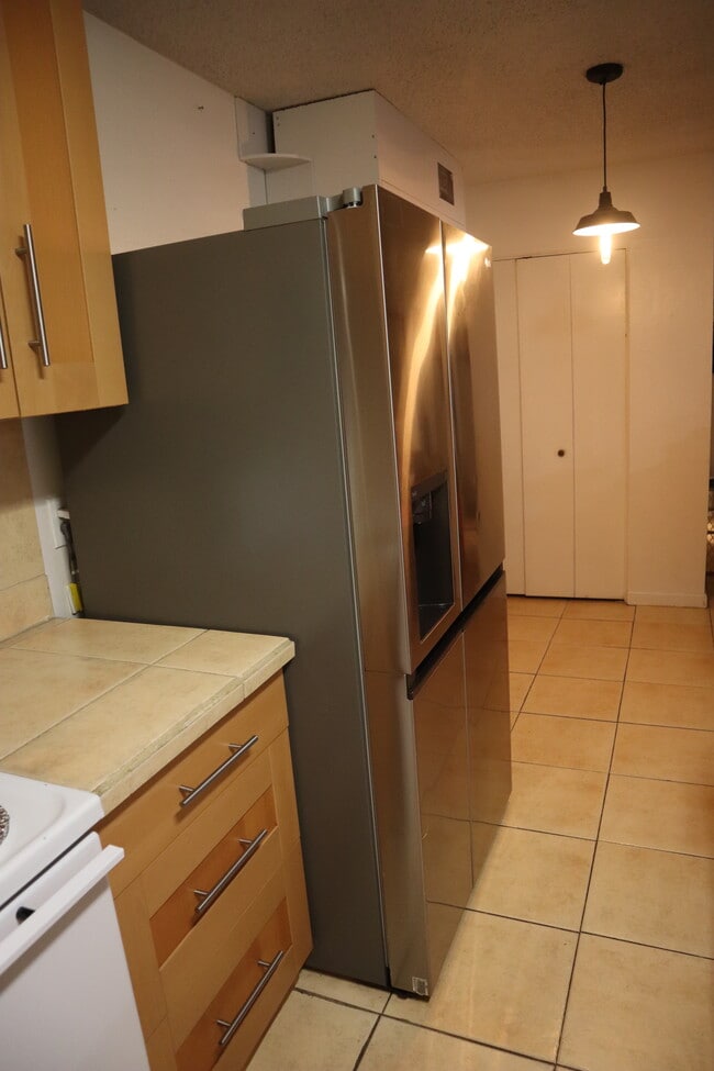 Building Photo - 3549 Castle Glen Dr