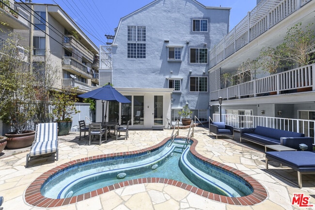 Building Photo - 11667 Gorham Ave