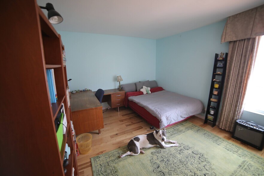 Second Bedroom - 3512 Del Amo Blvd