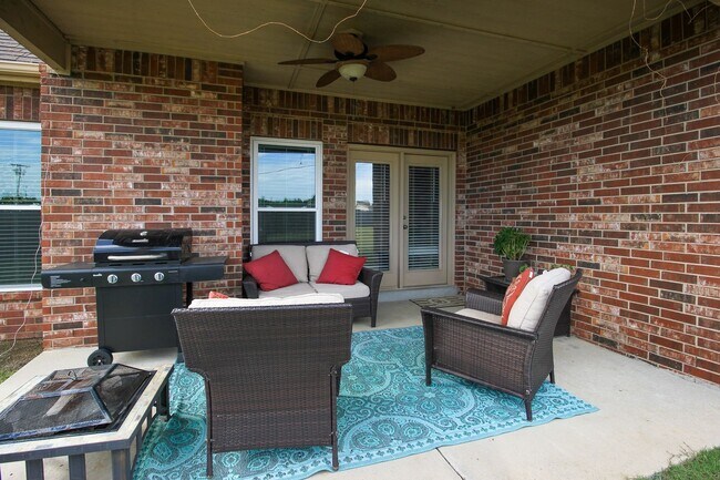 Building Photo - Spacious 5 Bedroom Home In Jenks West School District!