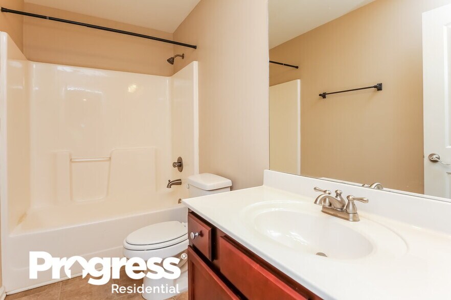 Building Photo - 1393 Sparkling Cove Dr