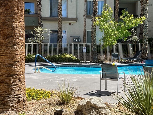 Building Photo - 7159 S Durango Dr