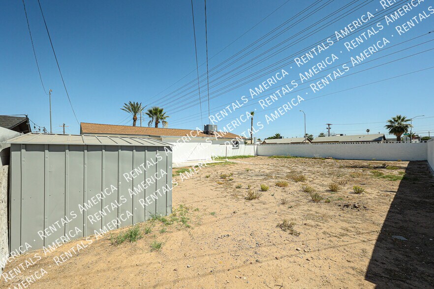 Building Photo - 410 N Ironwood-