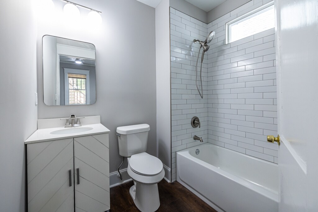 New bathroom with upgraded fixtures - 1450 Piedmont Ave NE