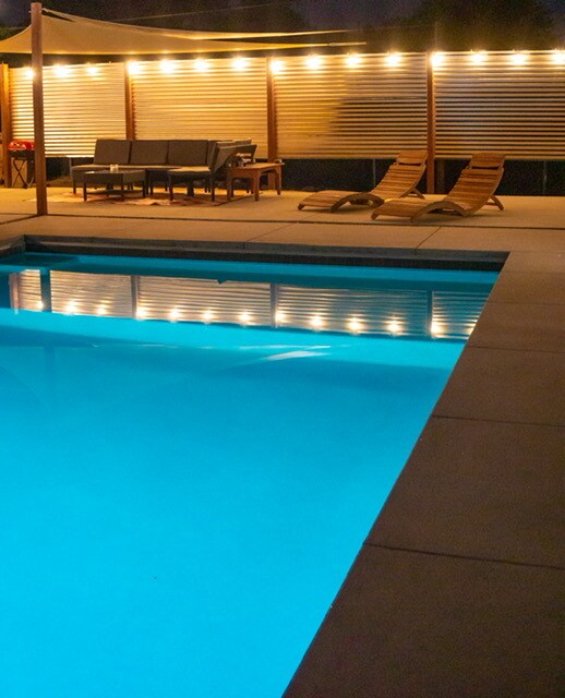 Building Photo - 61602 La Jolla Dr