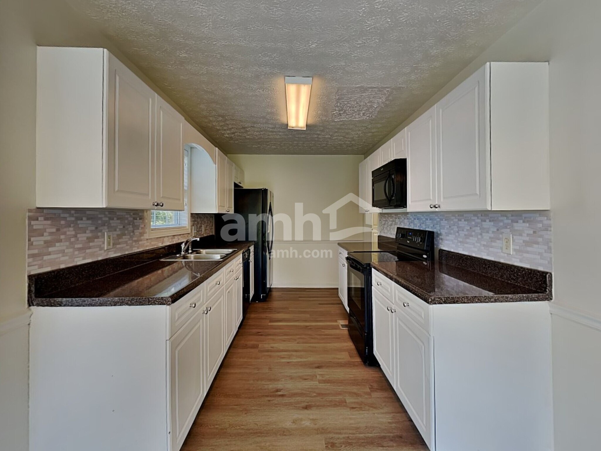 Building Photo - 614 Worthington Pl