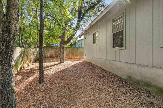 Building Photo - 8311 Treehouse Ln