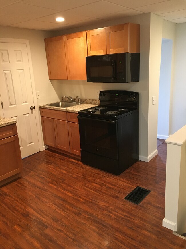 Building Photo - 328 Washington Ave