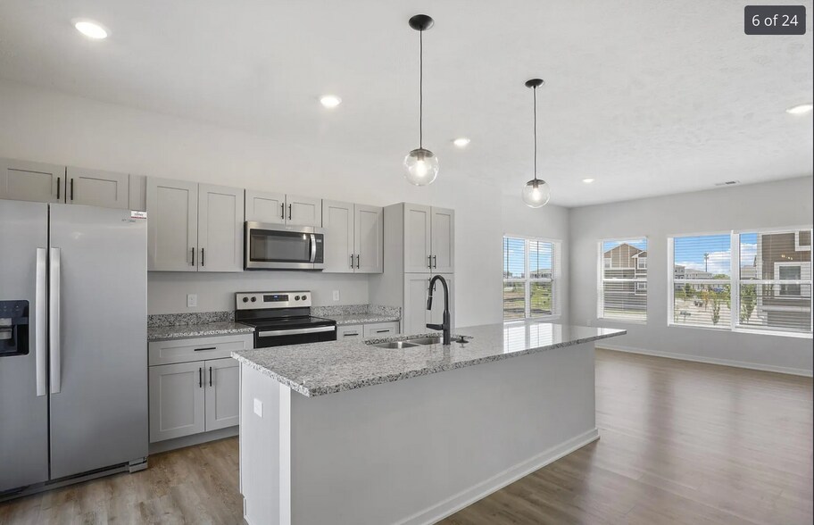 Building Photo - 20872 S Ct