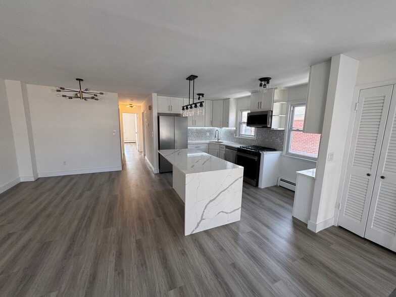 Building Photo - 15704 17th Rd