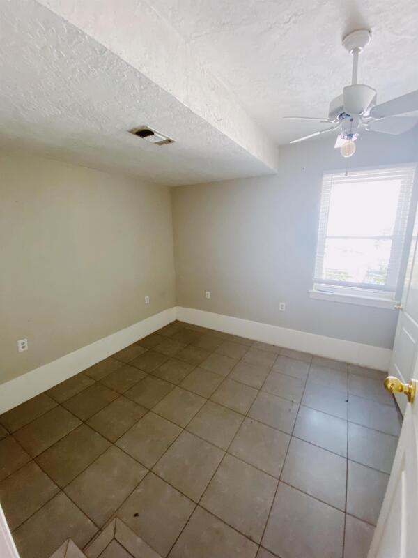 Building Photo - 3412 Brady Ave