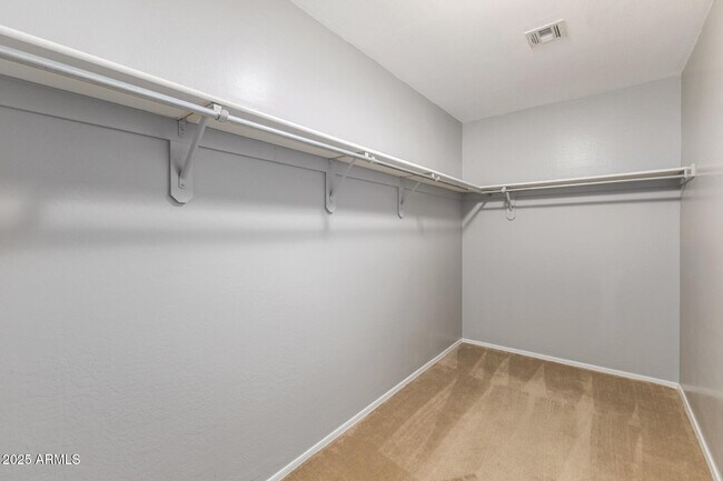 Building Photo - 3006 W Ferruccio Pl