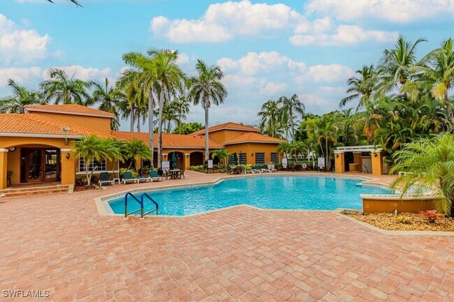 Building Photo - 1205 Wildwood Lakes Blvd