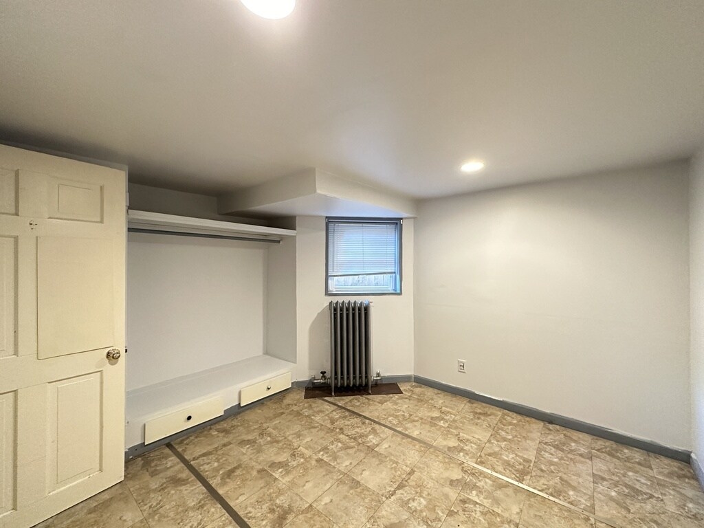 Building Photo - 4948 N Albany Ave