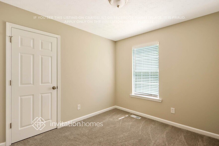 Building Photo - 6457 River Hill Dr