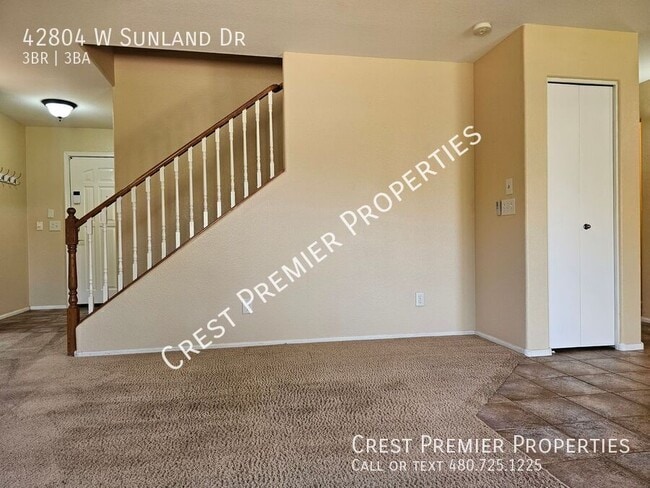 Building Photo - 42804 W Sunland Dr