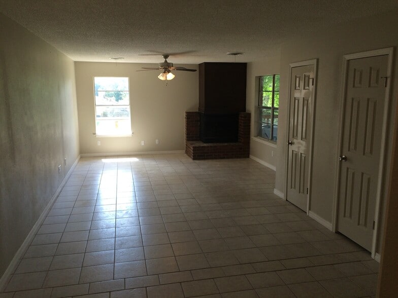 Wood burning fireplace - 821 Hardy Springs Cir