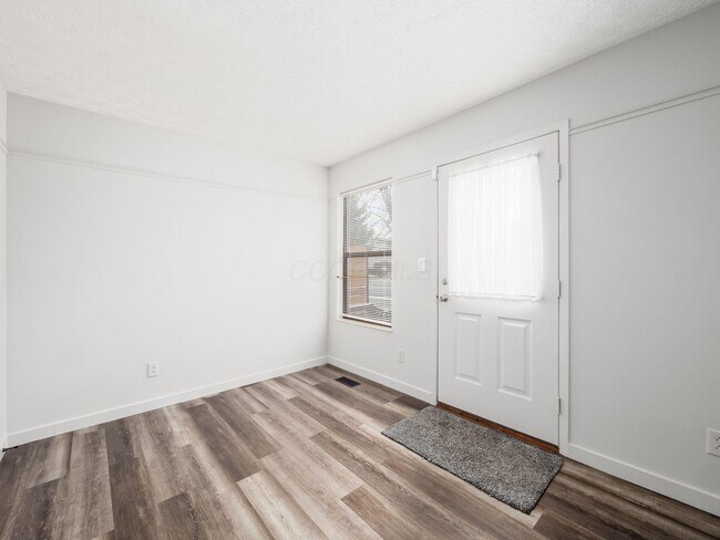 Building Photo - 7723 Stanlake Ct