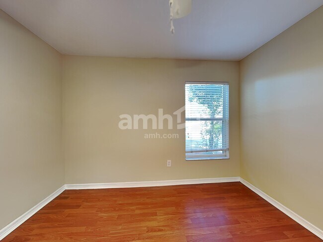 Building Photo - 2770 Spicebush Loop