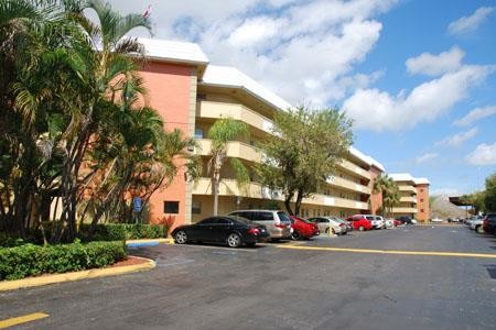 Building Photo - CUTLER GARDENS APARTMENTS