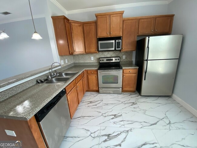 Building Photo - 417 Whitehall Rd