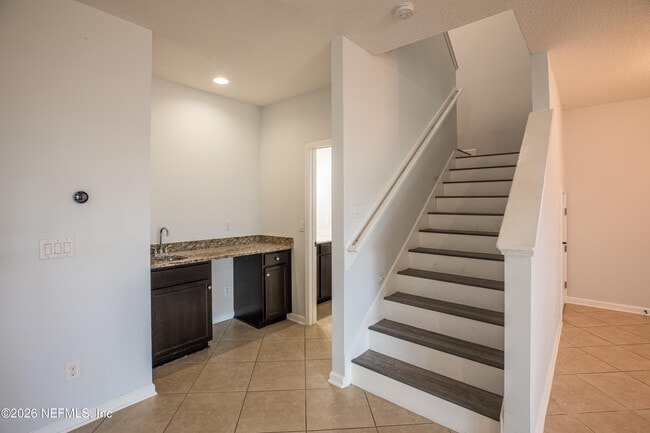 Building Photo - 1708 Sanctuary Way